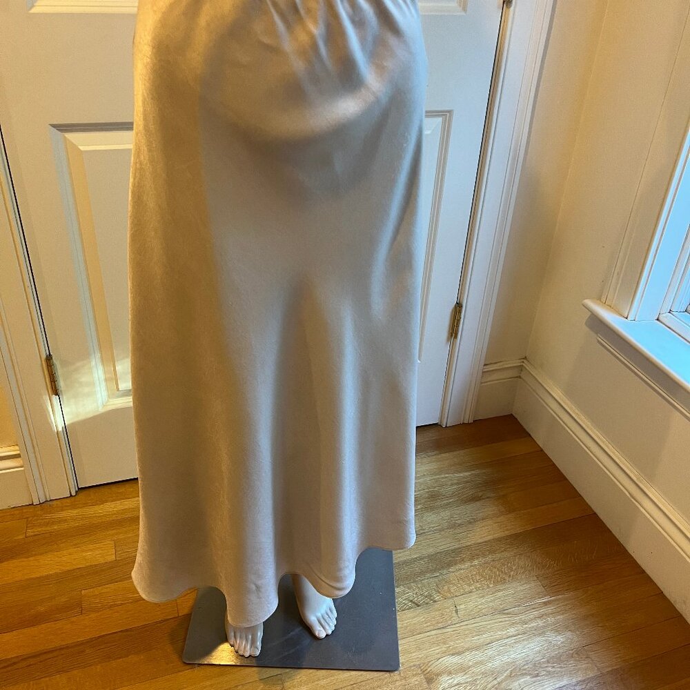 Satin midi skirt Medium